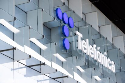 Telefónica Tech proporciona la conectividad a más del 70% de las balizas V-16 certificadas por la DGT