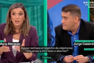 Jorge Calabrés destroza con una pregunta a una lacaya de Sánchez y su feminismo de cartón