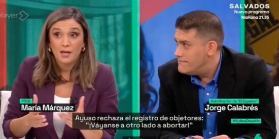 Jorge Calabrés destroza con una pregunta a una lacaya de Sánchez y su feminismo de cartón