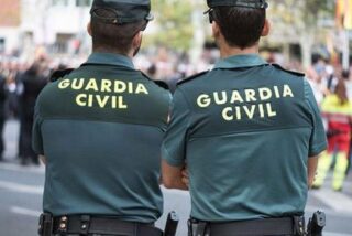 Pareja de la Guardia Civil